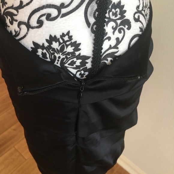 Express satin pleated mini skirt - Picture 7 of 7